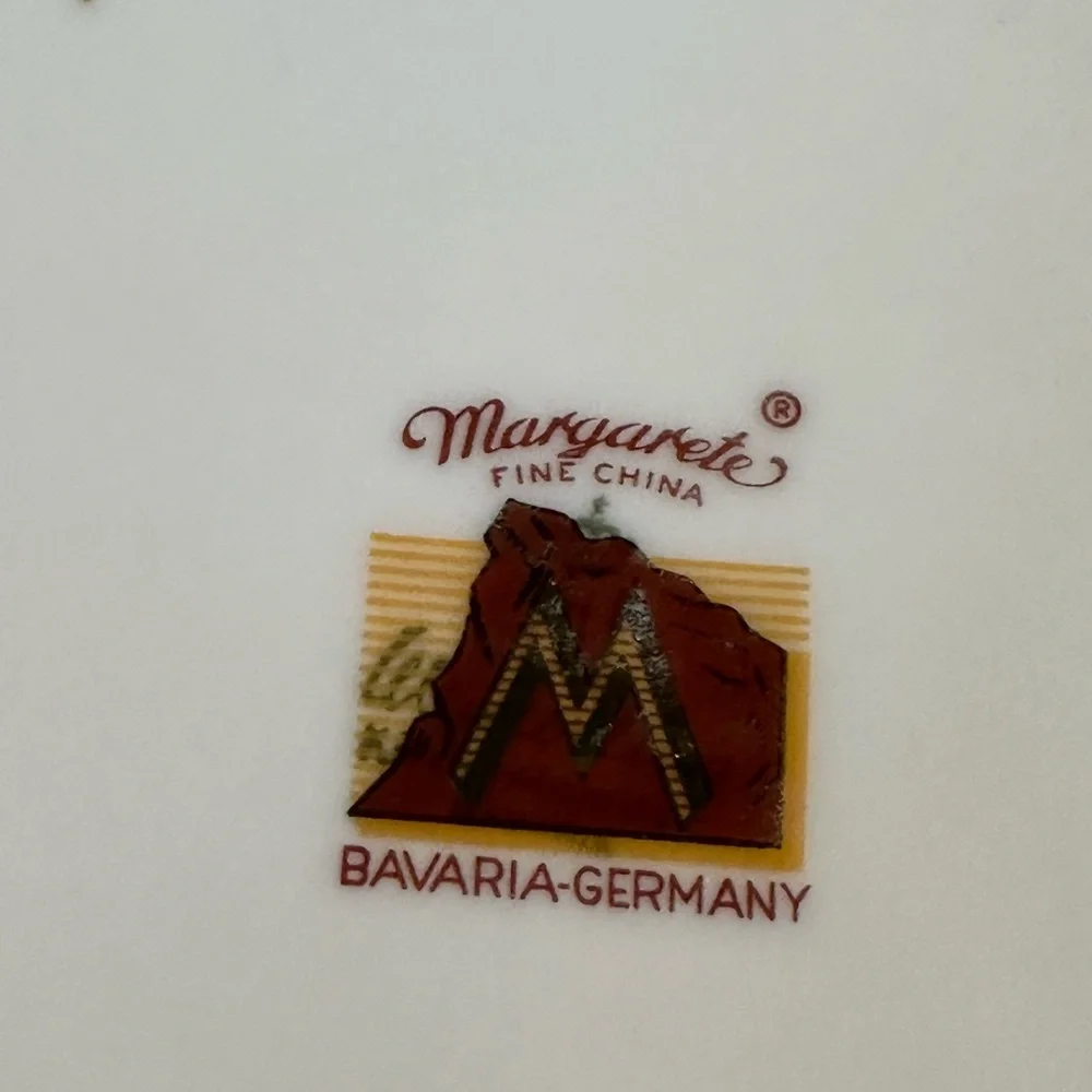 Margarete Fine China excellent preowned